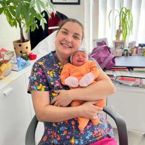 Prof. Dr. Zehra Nihal Dolgun Altıntaş - Edirne Tüp Bebek Merkezi -- Mutluluk Tablosu