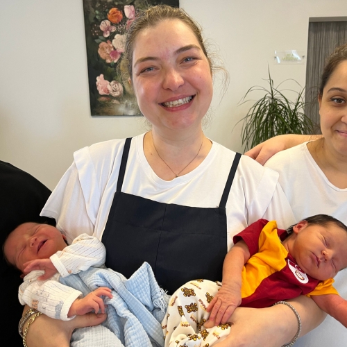 Prof. Dr. Zehra Nihal Dolgun Altıntaş - Edirne Tüp Bebek Merkezi -- Mutluluk Tablosu
