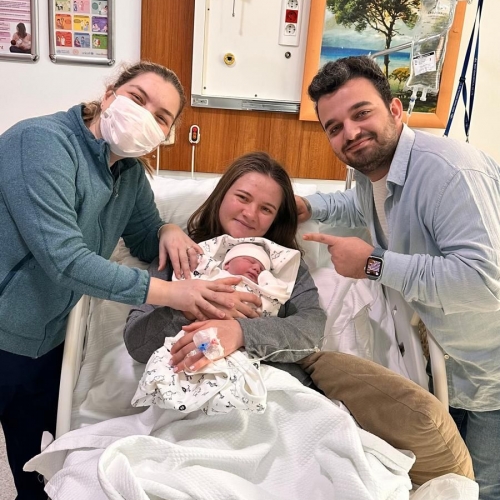 Prof. Dr. Zehra Nihal Dolgun Altıntaş - Edirne Tüp Bebek Merkezi -- Mutluluk Tablosu